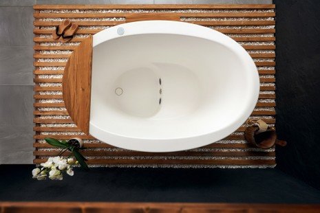 Aquatica True Ofuro Tranquility Heated Japanese Bathtub 02
